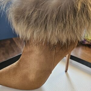 Elegant Tan Fur-Trimmed Heeled Boots